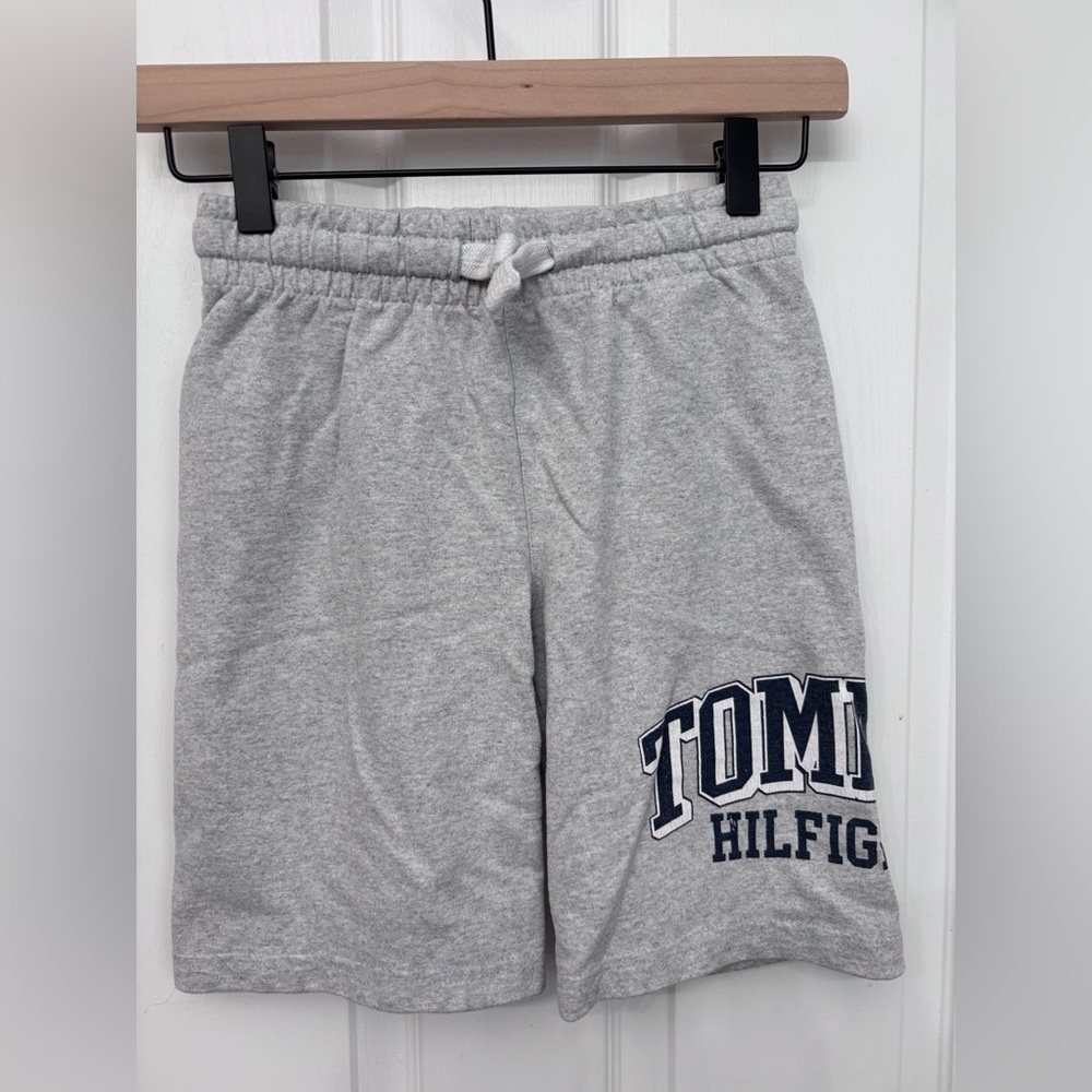 Gray Logo Sweat Shorts | Tommy Hilfiger Kids 8/10